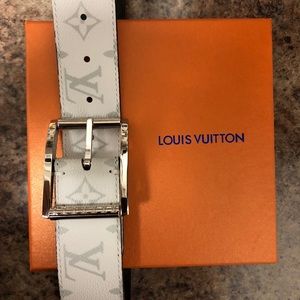 Louis Vuitton belt